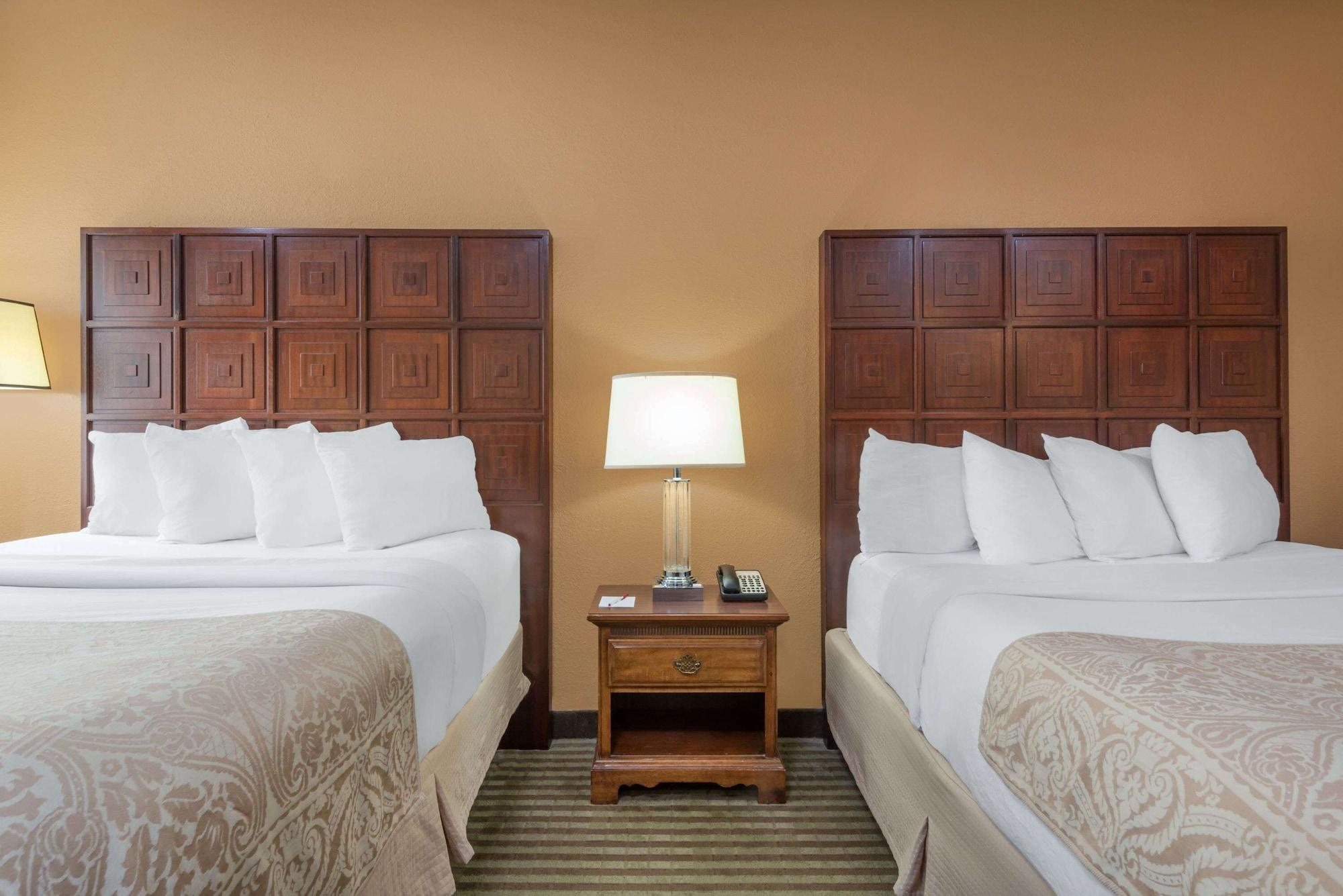 Ramada By Wyndham Columbus North Hotel Westerville Kültér fotó