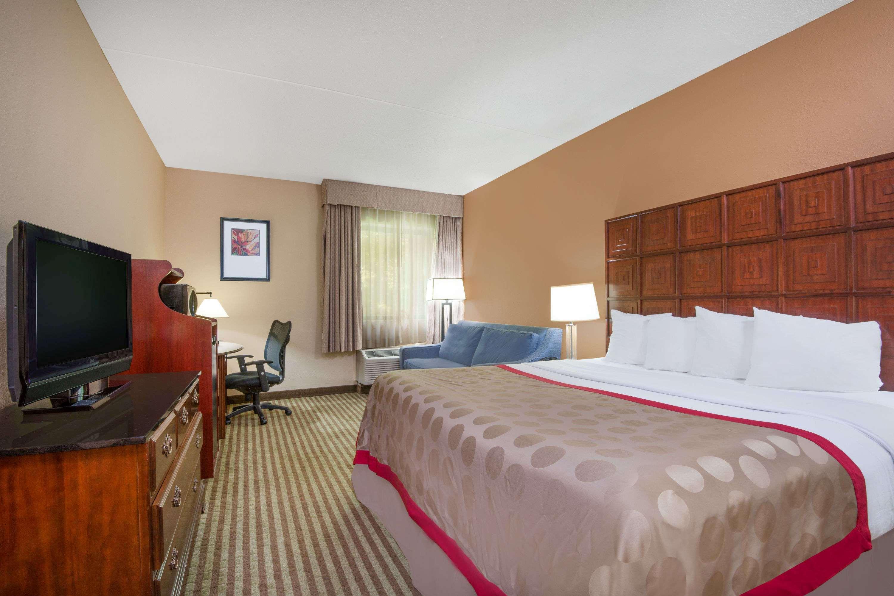 Ramada By Wyndham Columbus North Hotel Westerville Kültér fotó